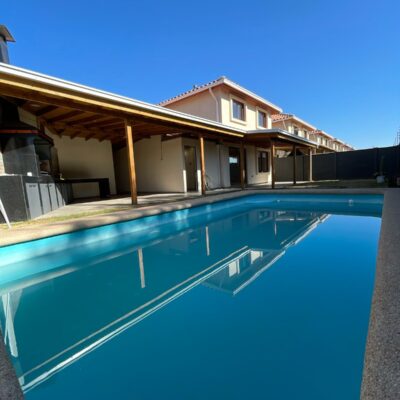 Amplia casa en arriendo en Condominio en Maule