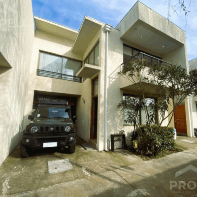 Hermosa Casa en Condominio