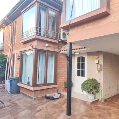 AMPLIA CASA EN QUILICURA